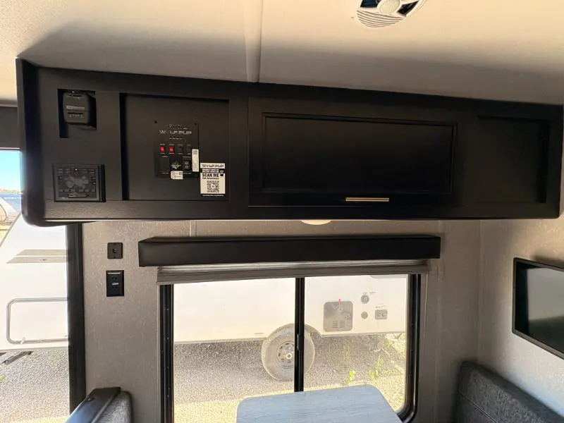 2021 Forest River Cherokee Wolf Pup 16FQ — Photo 7