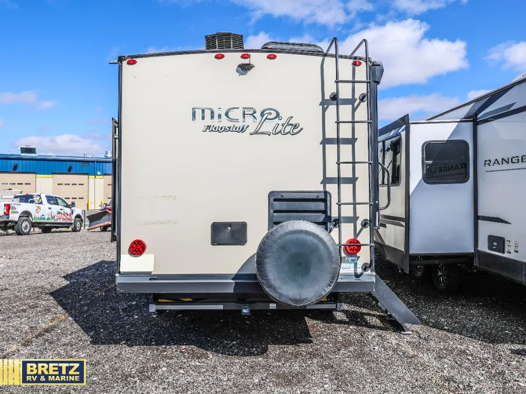 2021 Forest River Flagstaff Micro Lite 21FBRS — Photo 6