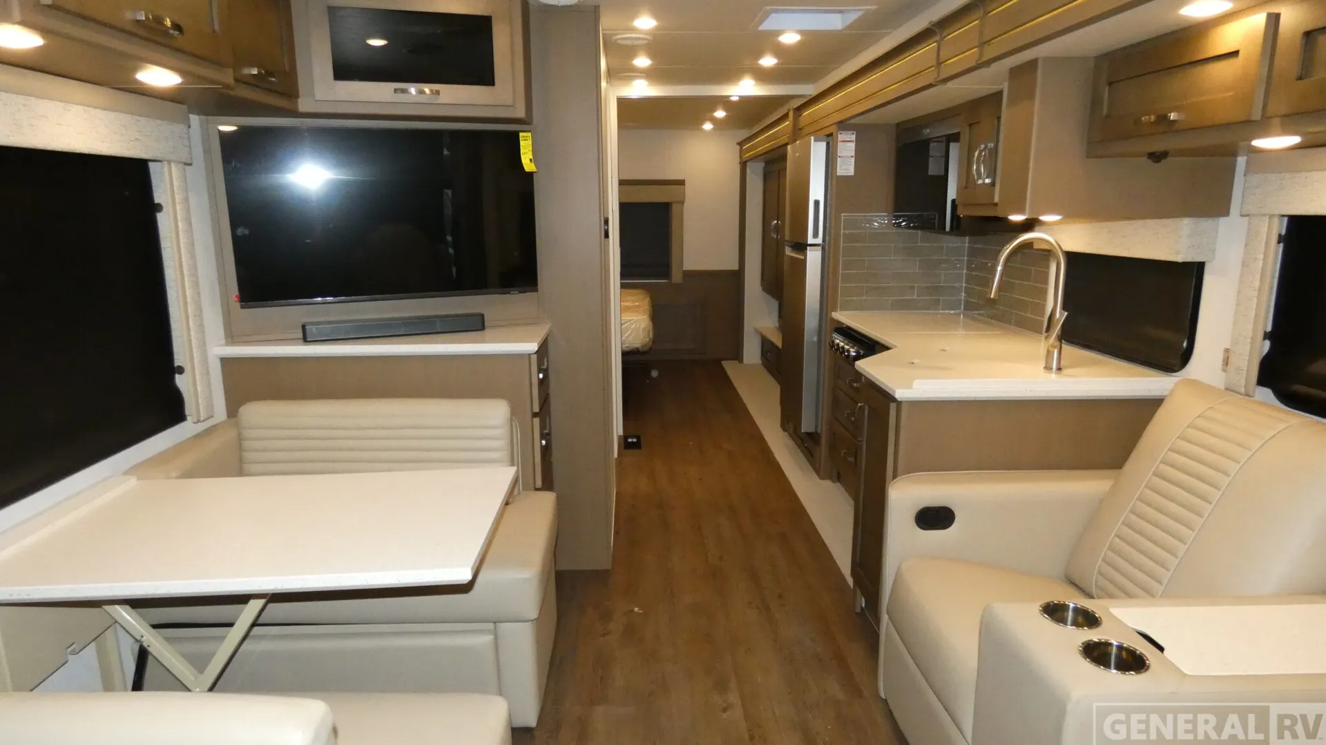2026 Newmar Bay Star 3114 - Photo 3