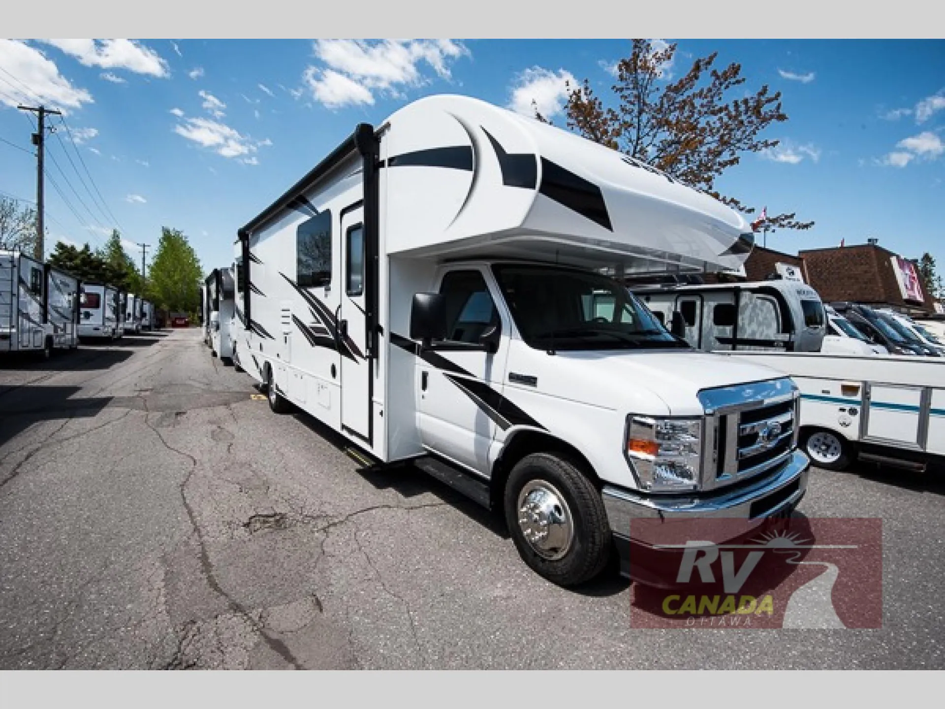 2023 Jayco Redhawk 31F dealer photo 1 from RV Canada Ottawa