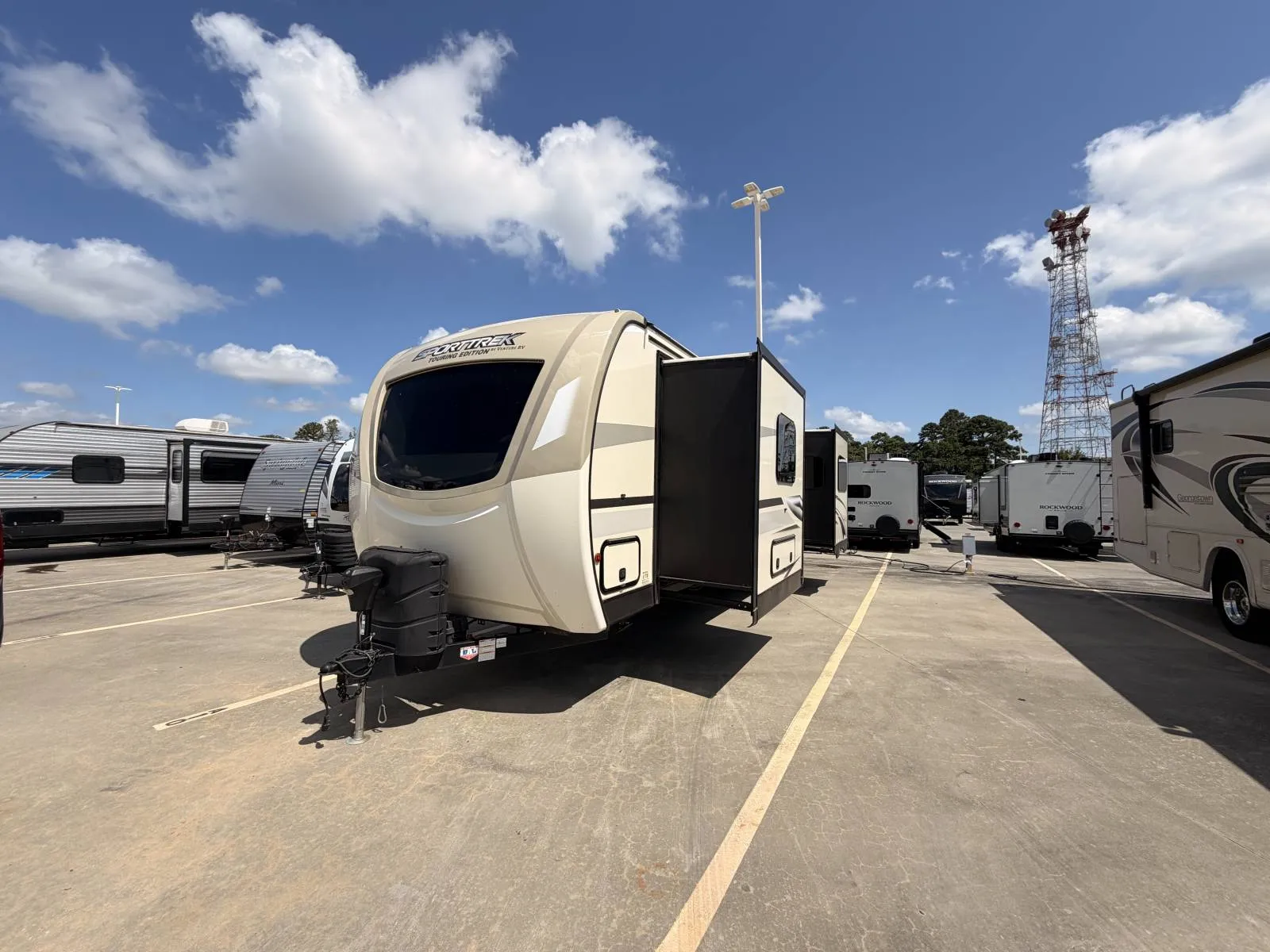 2021 Venture Rv SPORTTREK TOURING 336VRK - Main photo