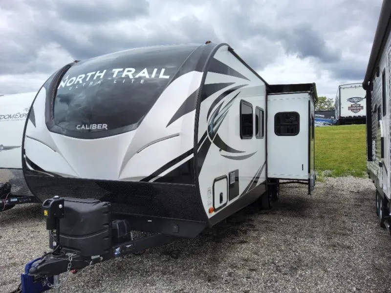 2020 Heartland North Trail Ultra-Lite Travel Trailer 22FBS - Photo 4