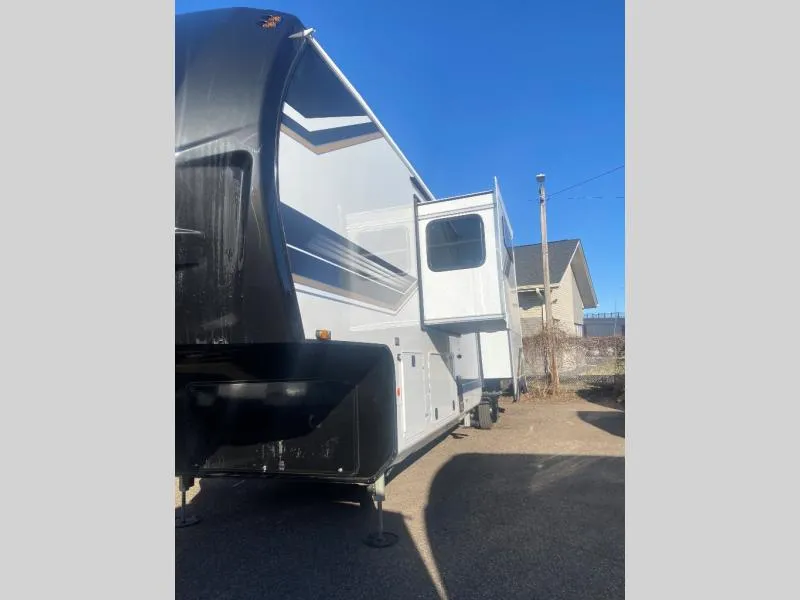 2026 Heartland Bighorn 39RK - Photo 4