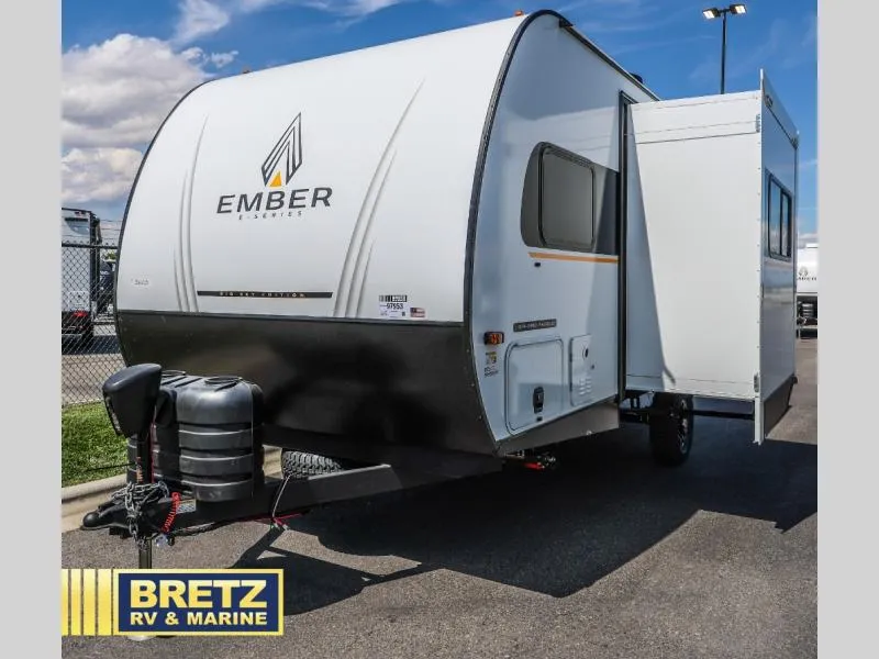 2026 Ember RV E-Series 19ETS - Photo 4
