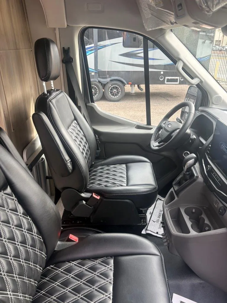 2027 Chinook RV Bayside RT, Photos photo 5