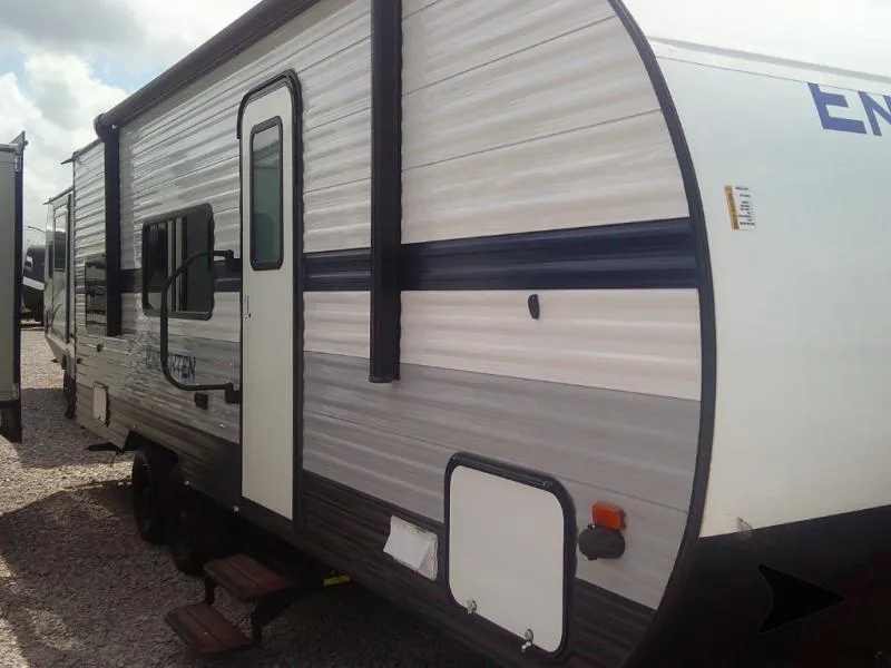 2022 Gulf Stream RV Enlighten 25BH - Photo 3