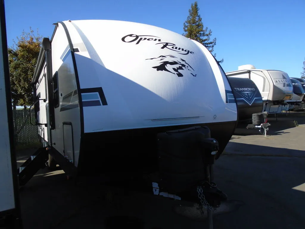 2023 Highland Ridge RV Ultra Lite 242RL - Photo 2