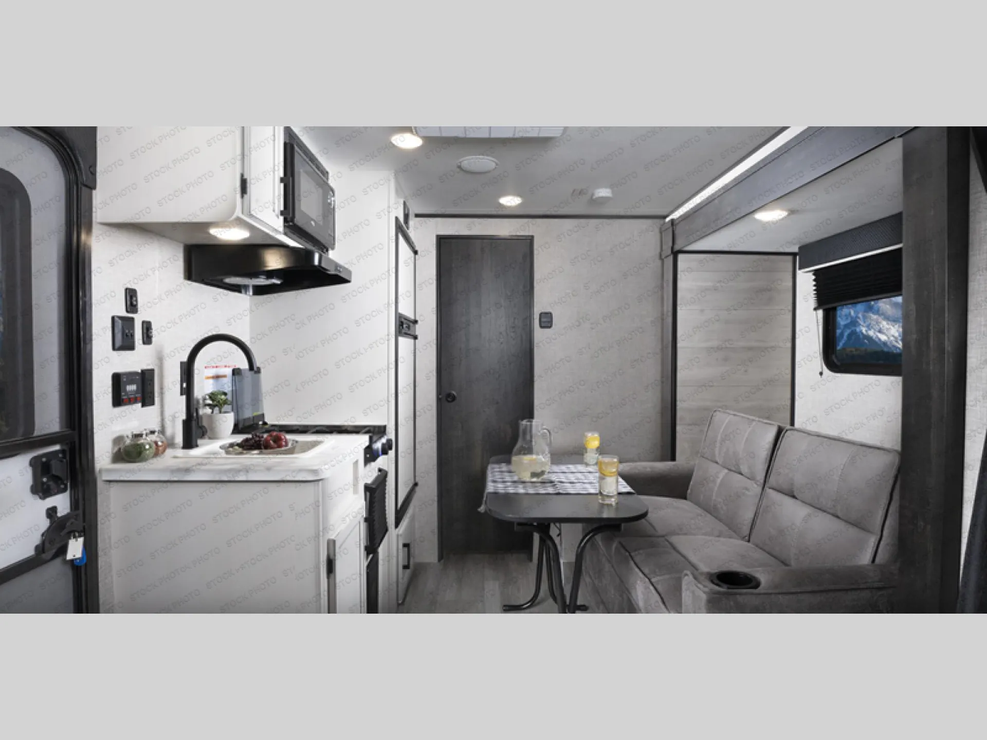 2022 Jayco Jay Flight SLX 183RB - Photo 3