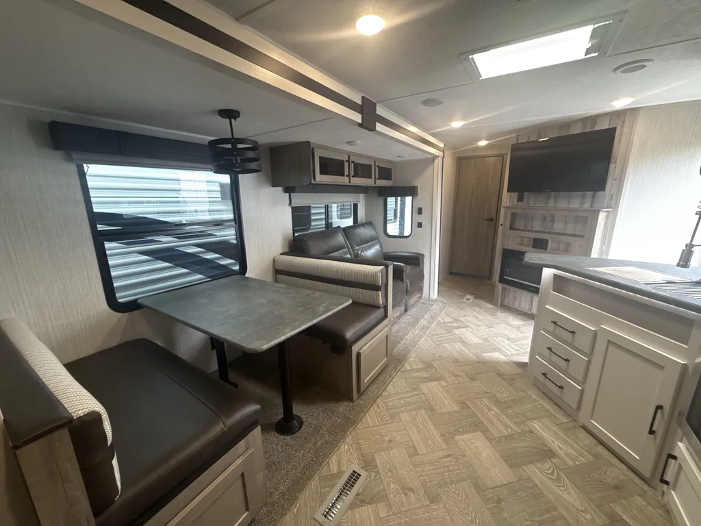 2022 Forest River Puma 32BHQS, Photos photo 8