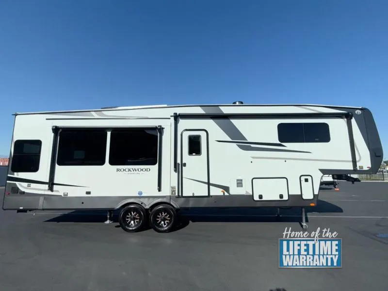 2027 Forest River Rockwood Signature 361RL - Photo 2
