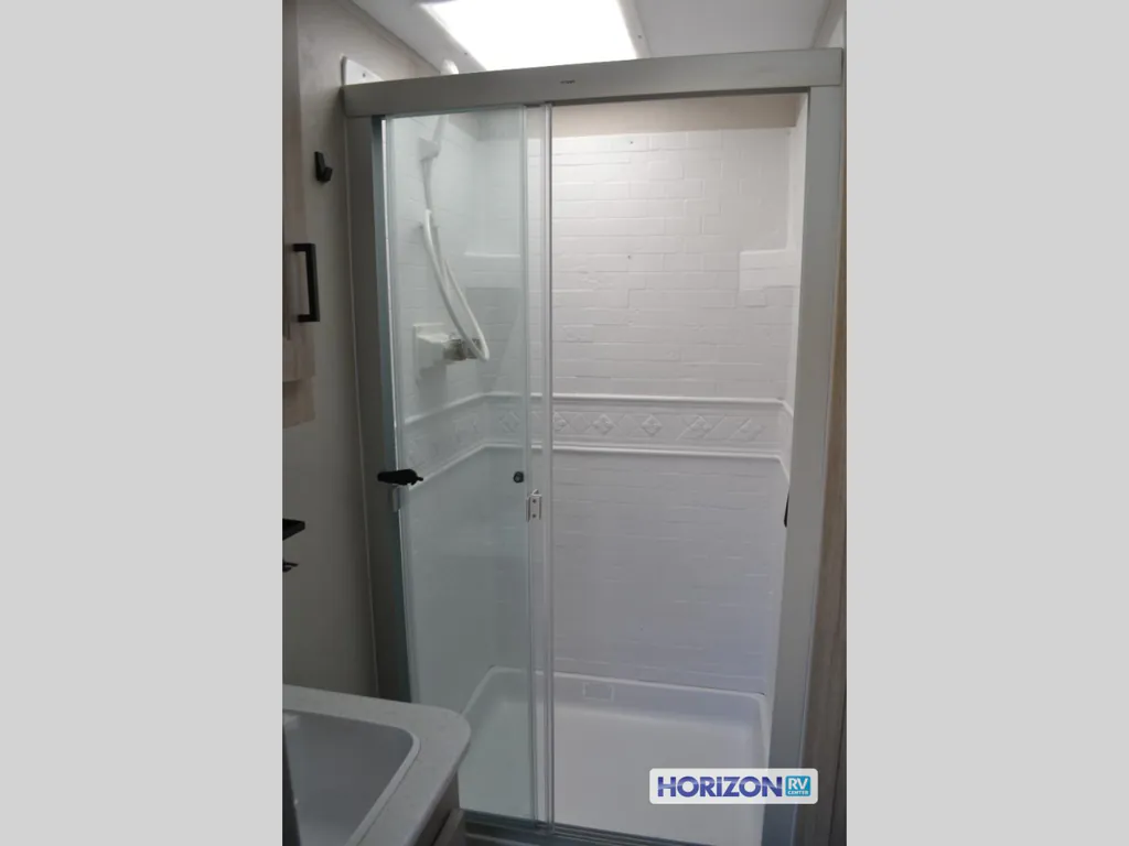 2026 Coachmen Catalina Legacy Edition 323MAZE, Photos photo 21