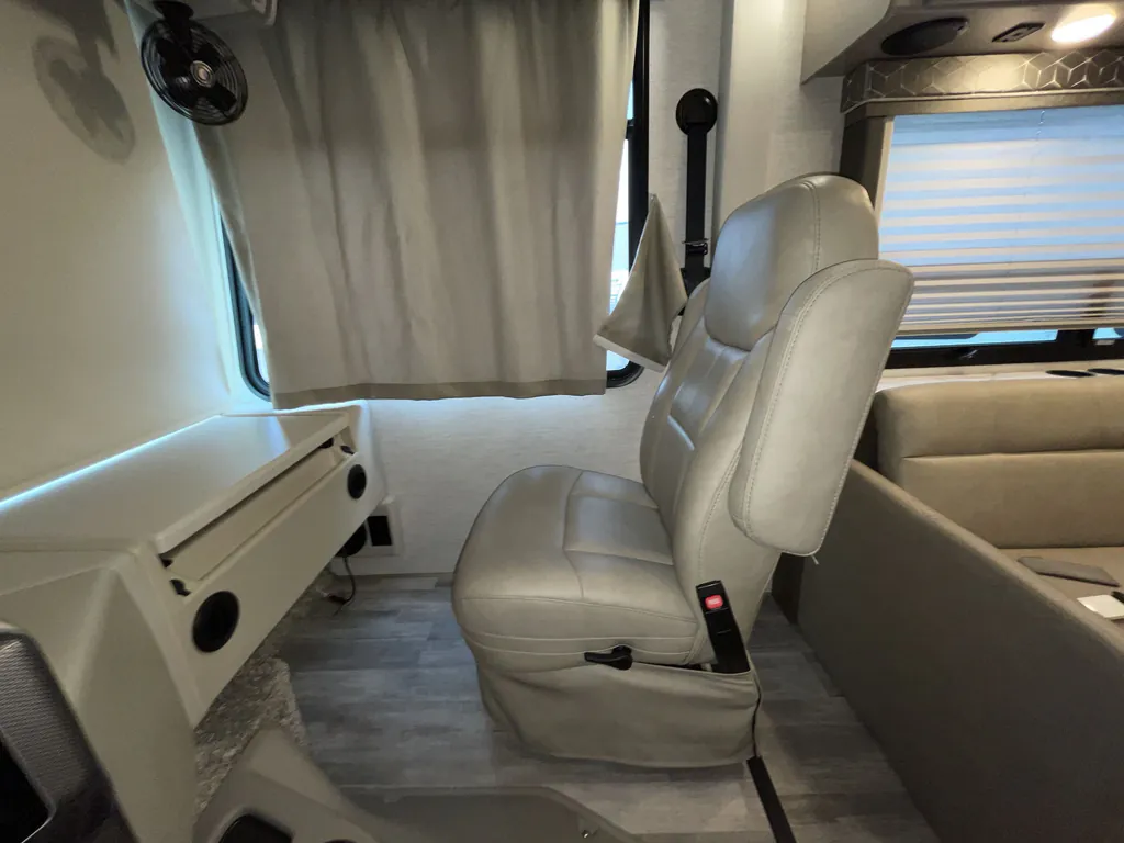2024 Thor Motor Coach Freedom Traveler A32, Photos photo 20