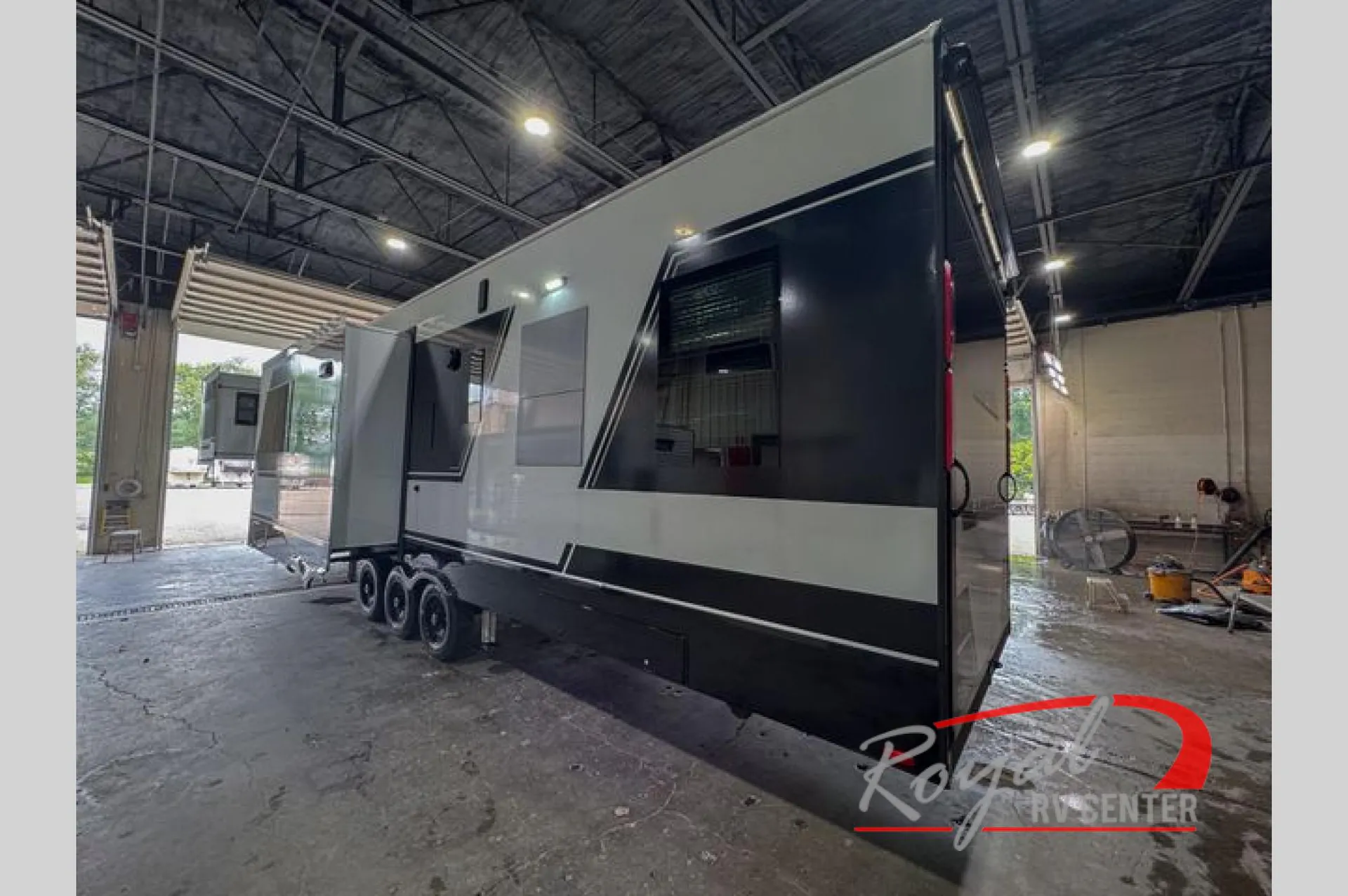 2025 Brinkley Model G 3950 - Photo 4