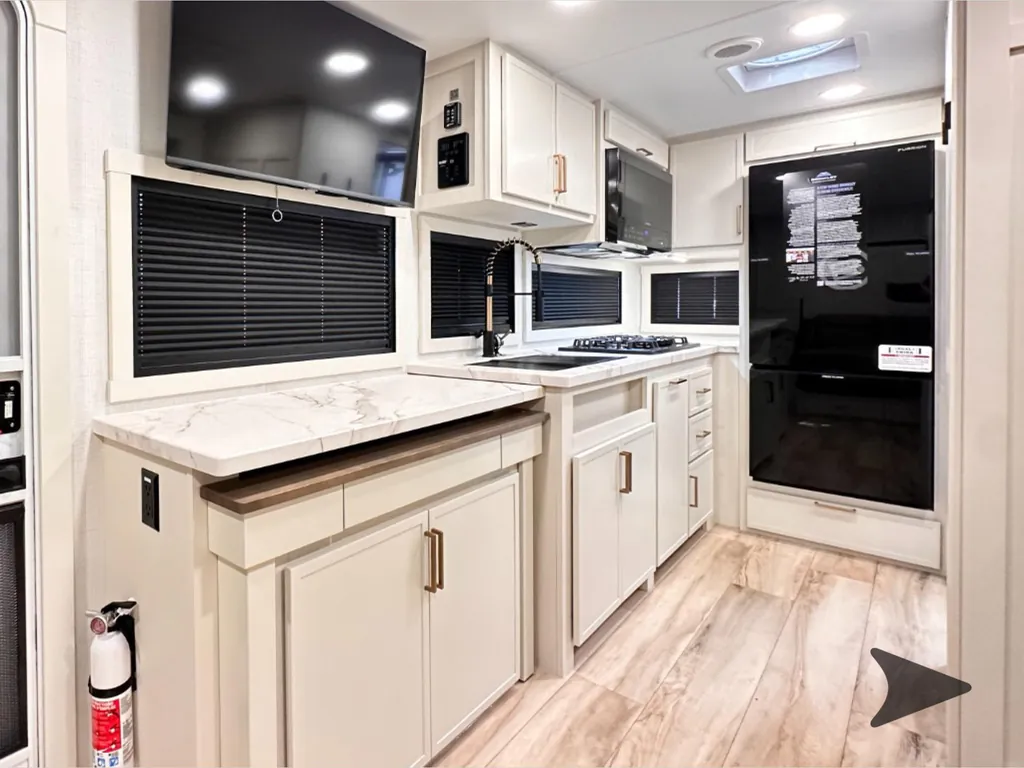 2026 Brinkley Model Ix 20X, Photos photo 31