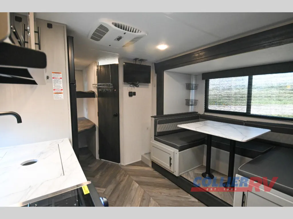 2022 Forest River Wildwood FSX 178BHSK, Photos photo 4
