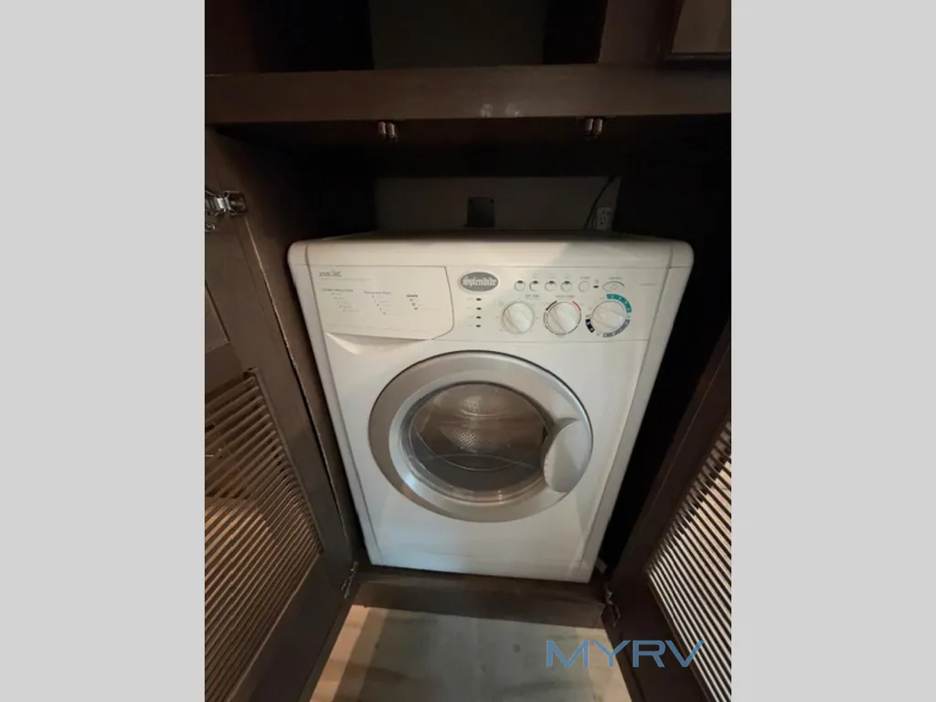2019 Entegra Coach Emblem 36U, Photos photo 32