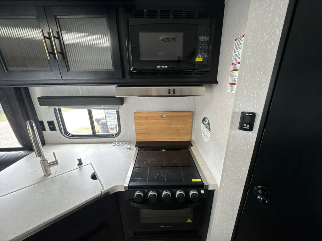 2022 Forest River Cherokee 274BRB, Photos photo 10