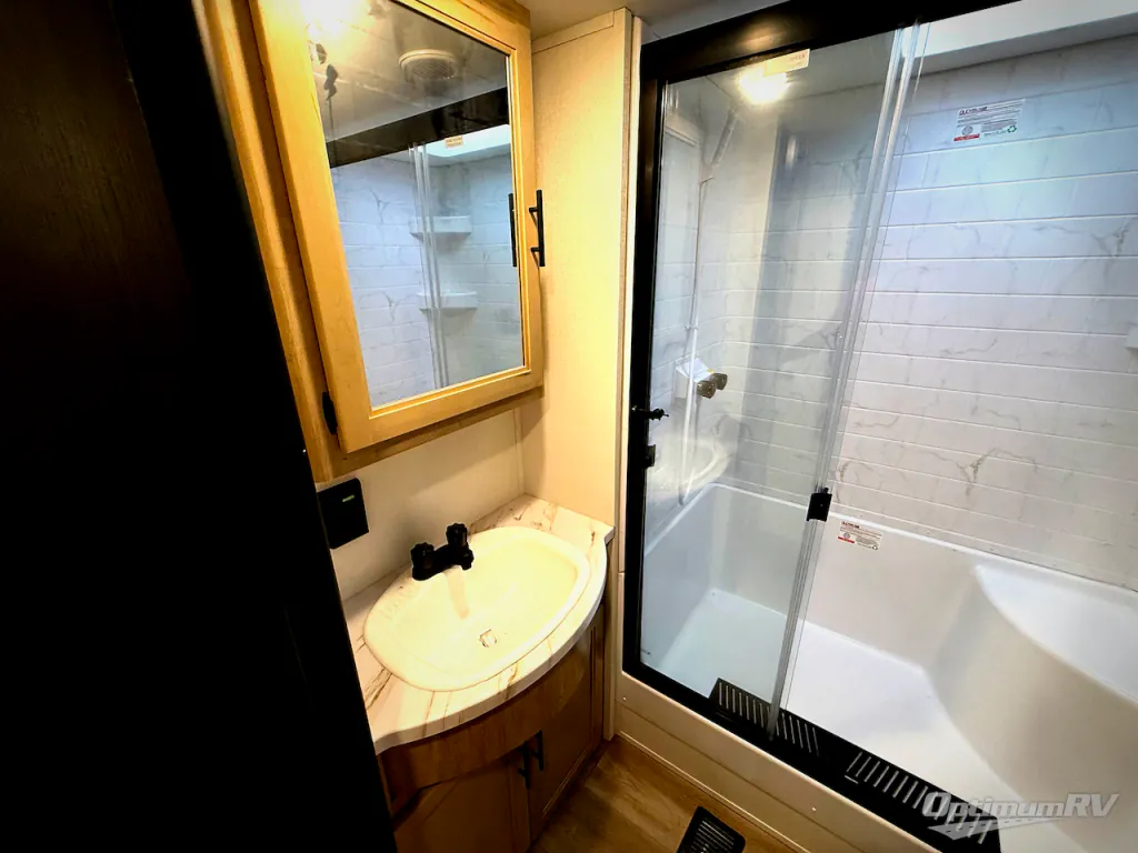 2027 Forest River Cherokee Wolf Den 306MM, Photos photo 19