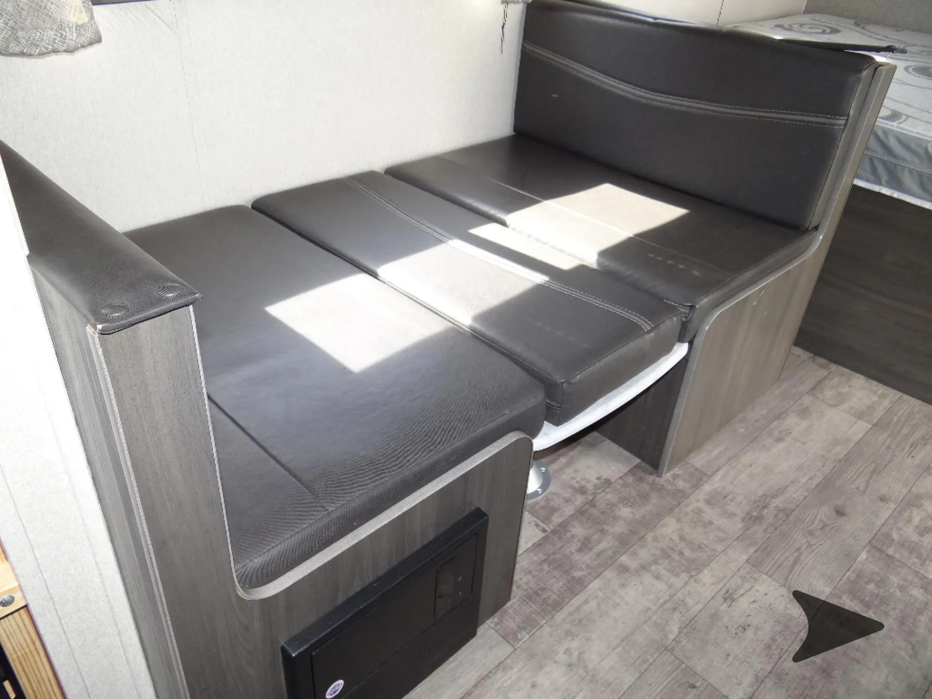 2020 Jayco Jay Flight 224BH - Photo 3
