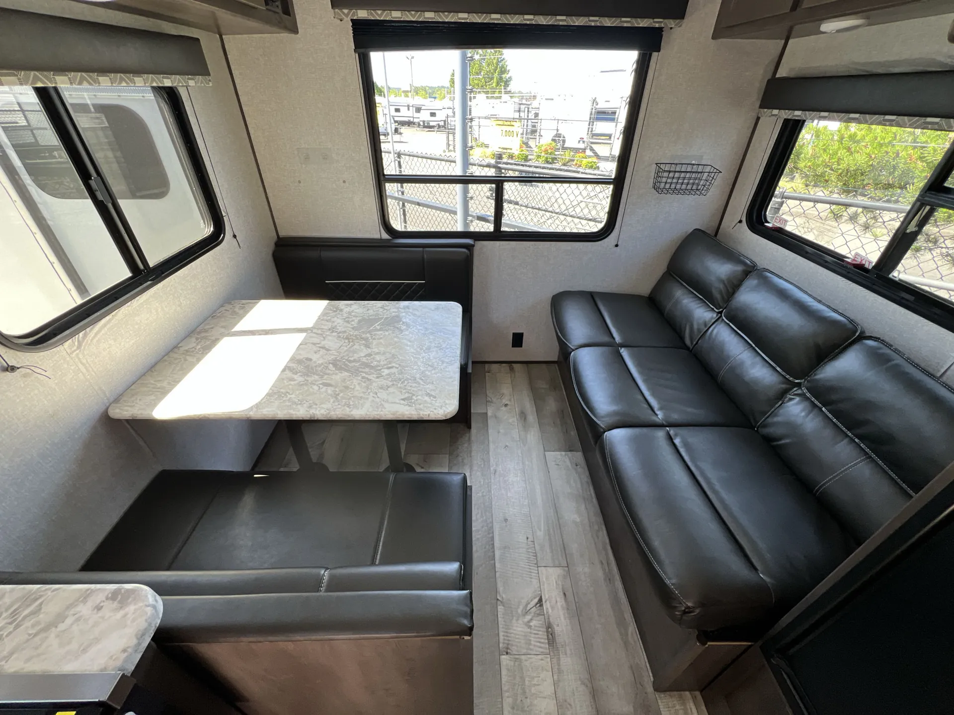 2021 Dutchmen Aspen Trail 2180RDWE - Photo 4