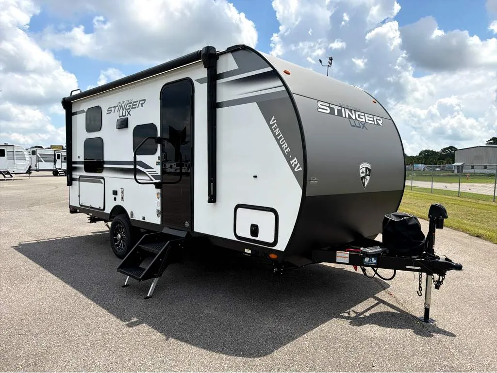 2026 Venture RV SportTrek Stinger STS161VUD - Photo 2