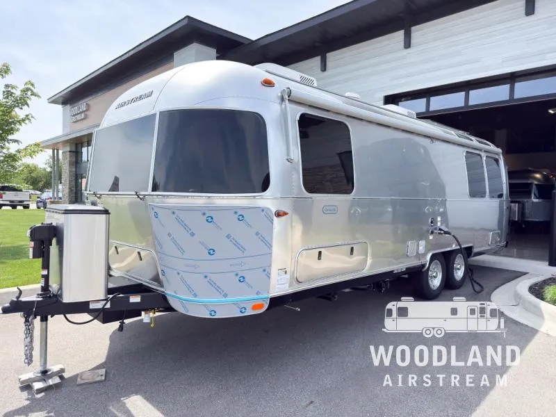 2026 Airstream Globetrotter 27FB - Photo 3