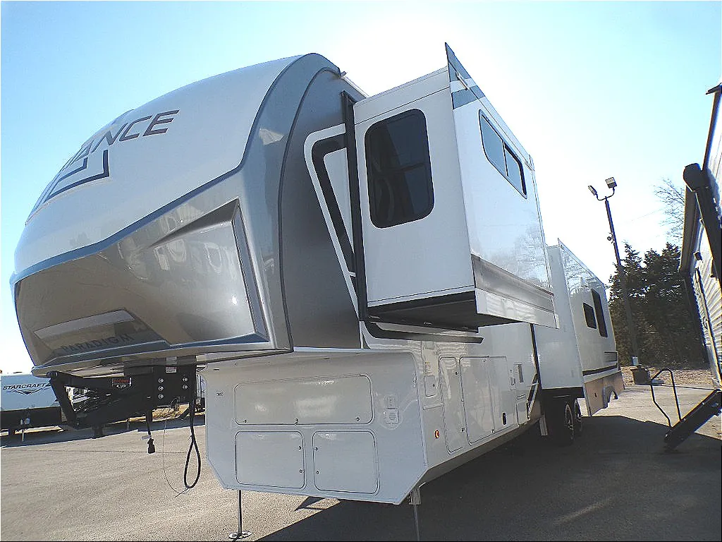 2026 Alliance RV Paradigm 388SP - Photo 3