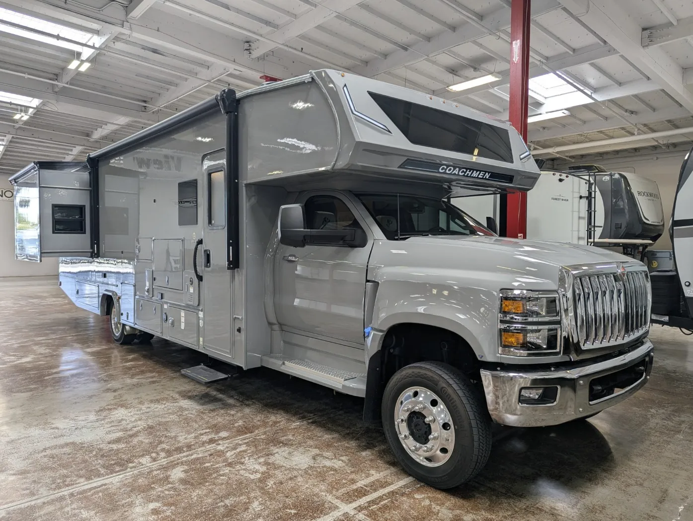 2026 Coachmen Entourage 340BH - Photo 2