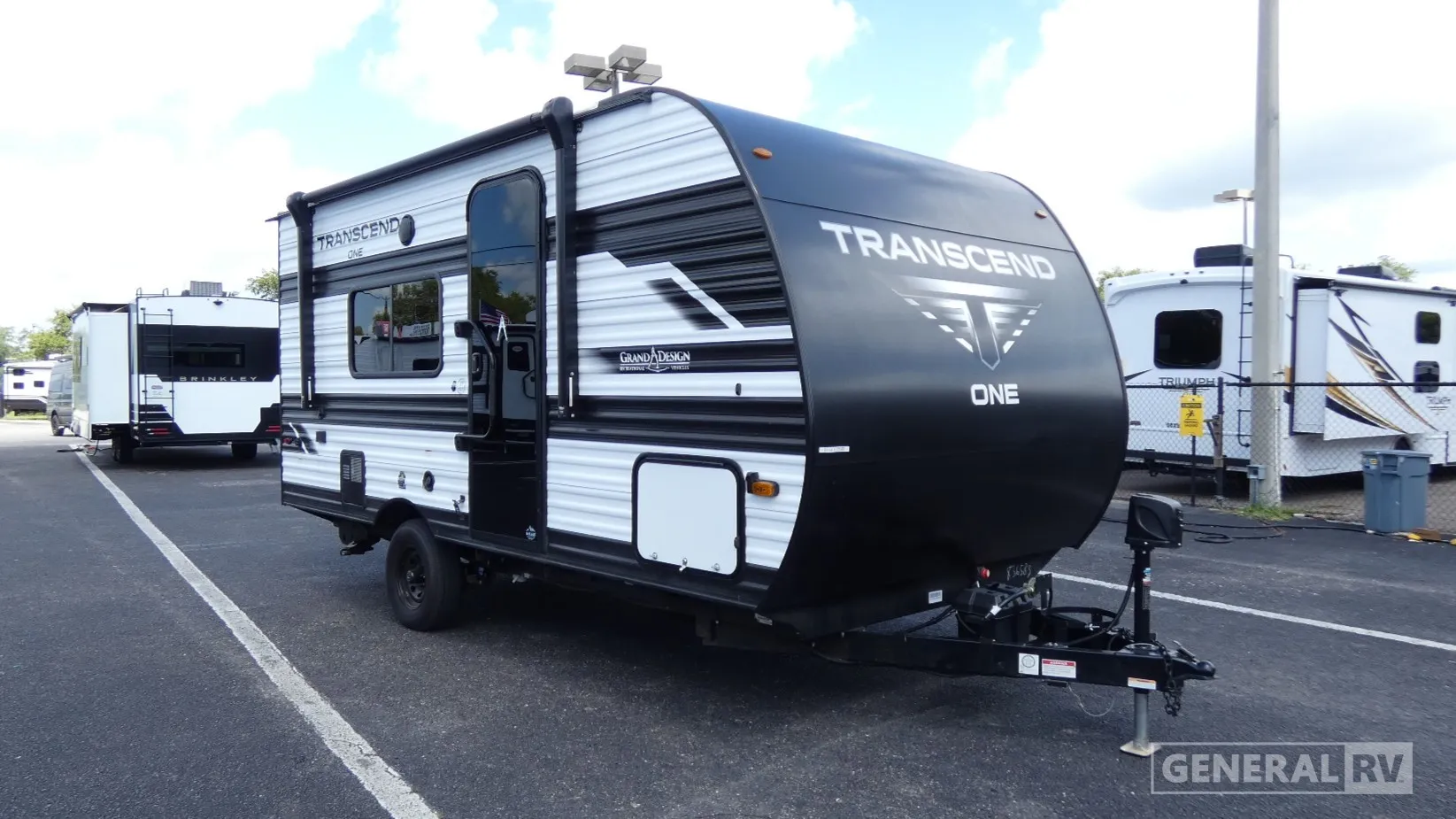 2025 Grand Design Transcend One 151RB - Photo 2