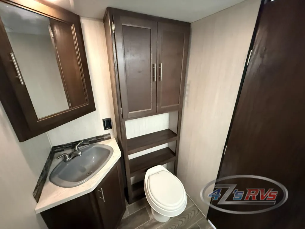 2019 Forest River Cherokee Grey Wolf 23MK, Photos photo 22