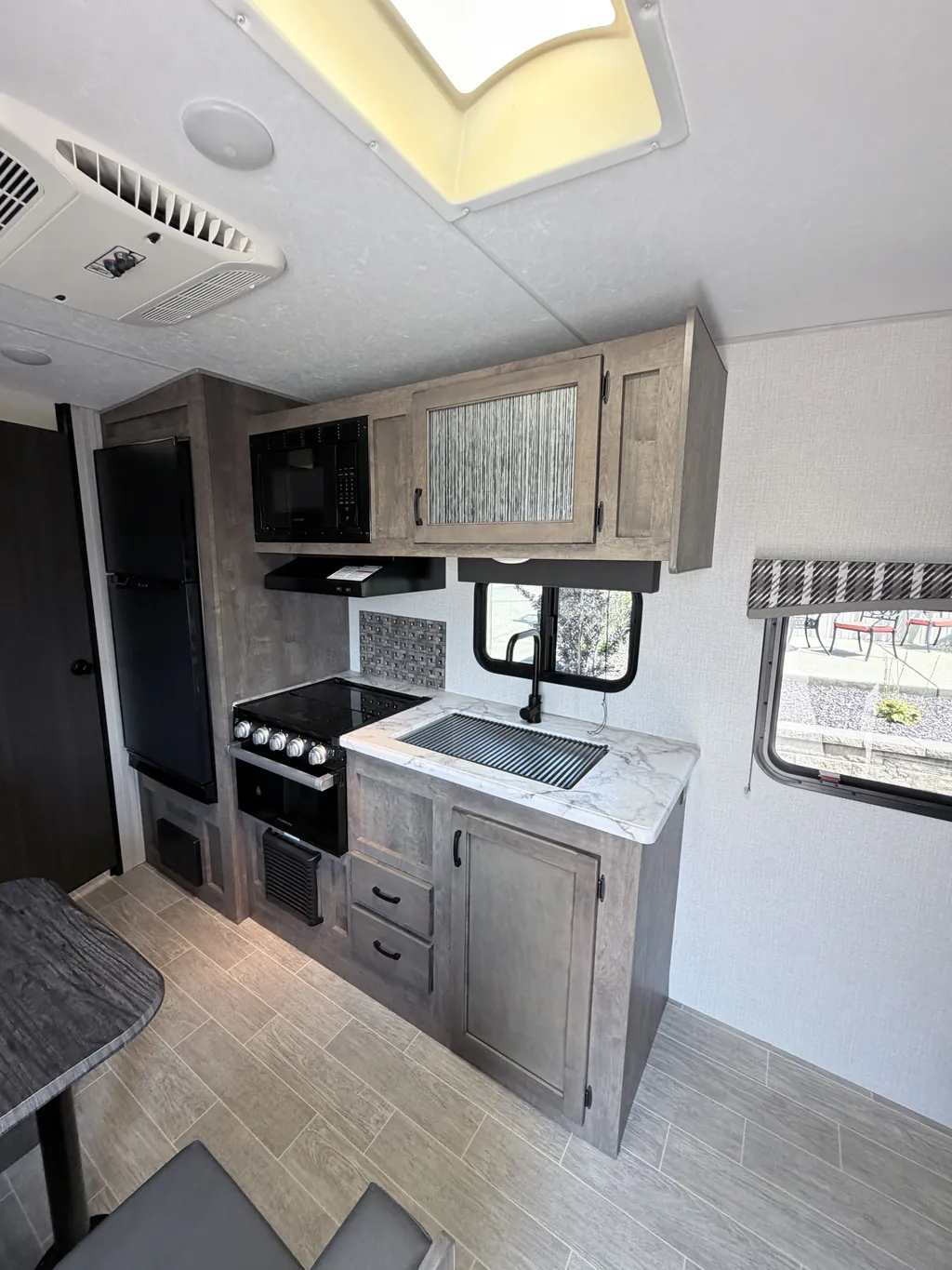 2021 Venture RV Sonic SN190VRB, Photos photo 12