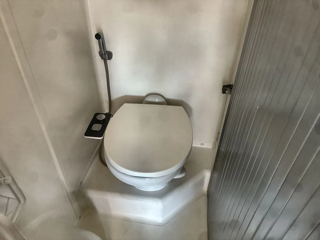2017 Winnebago Travato 59G, Photos photo 24
