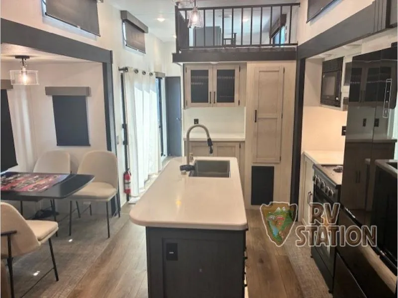 2026 Forest River Puma Vista 402LFT - Photo 4