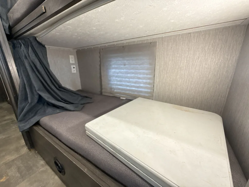 2022 Coachmen Pursuit 31BH, Photos photo 32