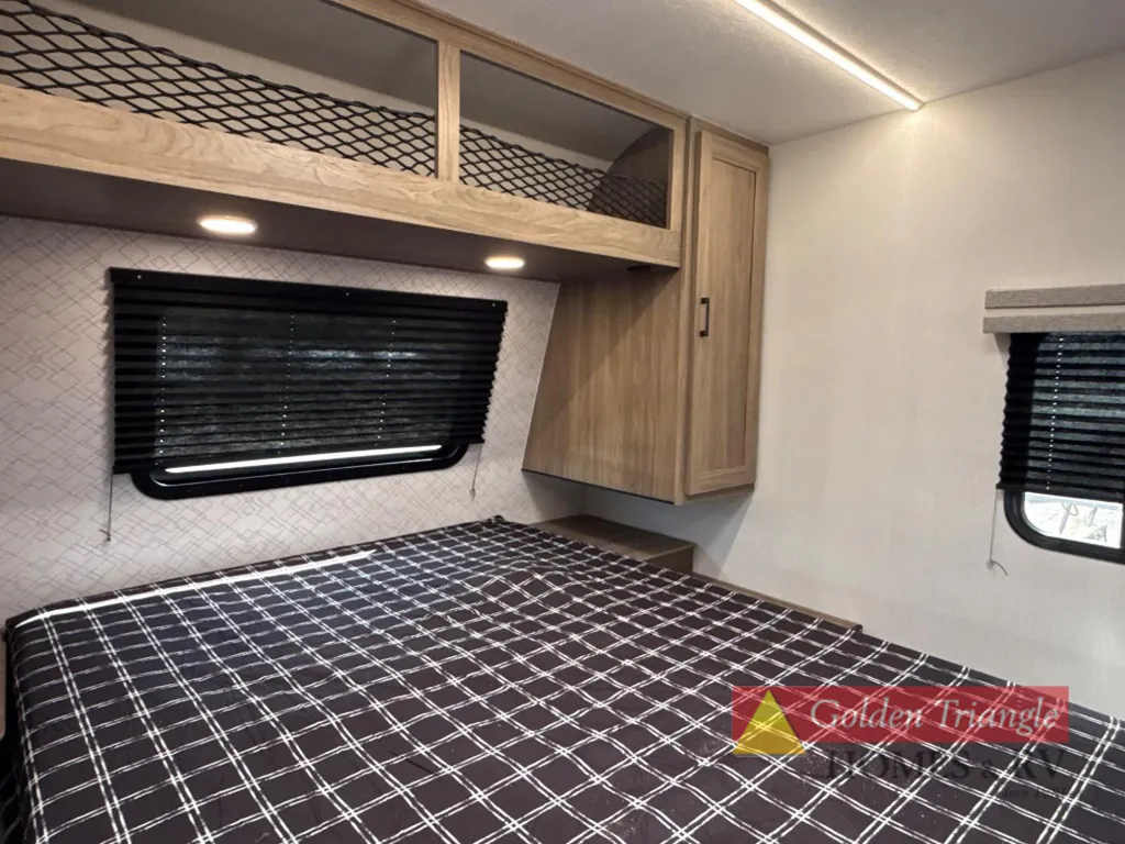 2026 Coachmen Freedom Express Select 30SE, Photos photo 34