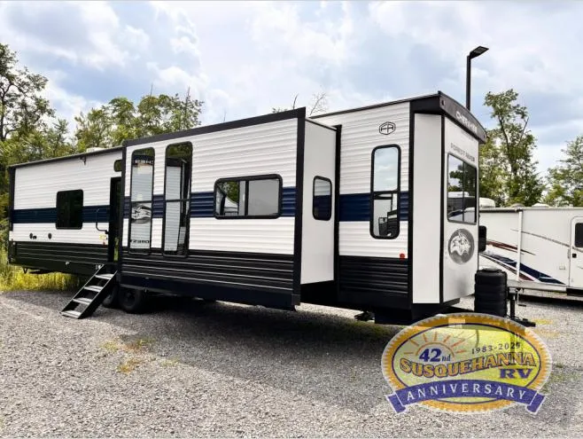 2026 Forest River Cherokee Timberwolf 39NA - Photo 2