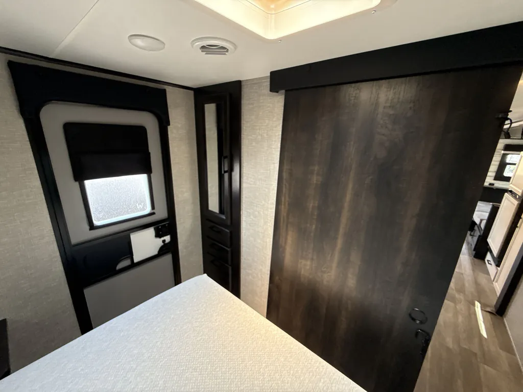 2022 Jayco Jay Feather 26RL, Photos photo 9