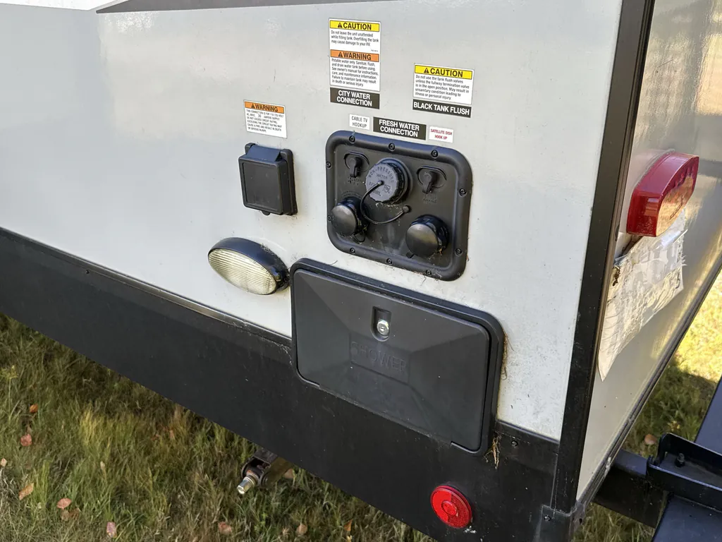 2022 Forest River Cherokee Alpha Wolf 30RDB-L, Photos photo 32
