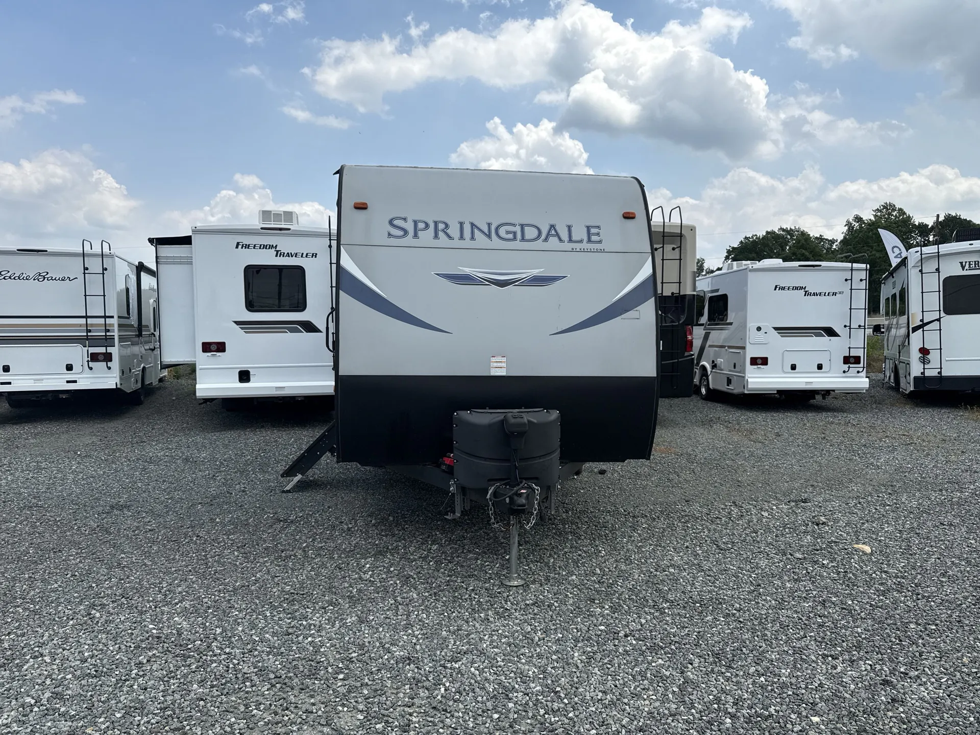 2021 Keystone Springdale 220RD - Photo 2