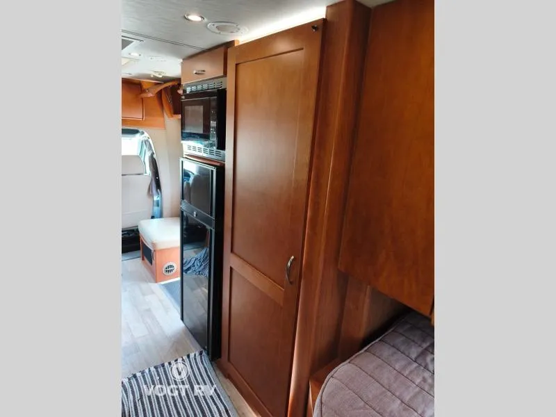 2013 Leisure Travel Vans Unity 24TB - Photo 3