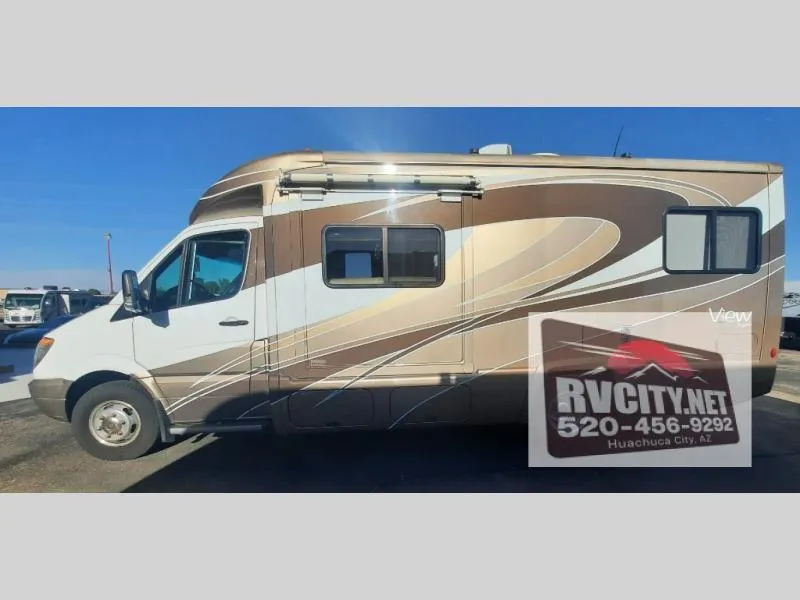 2011 Winnebago View Profile 24G - Photo 2