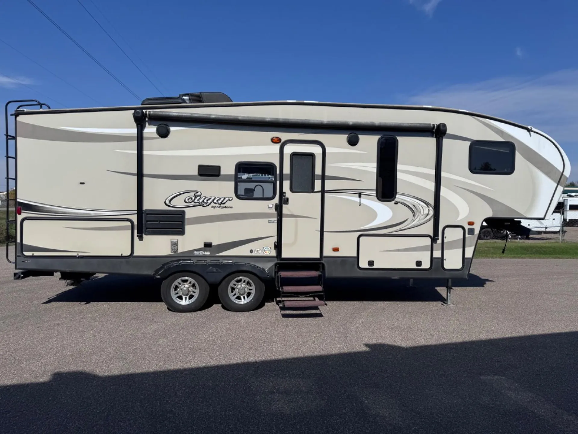 2016 Keystone Cougar XLite 25BHS - Photo 3