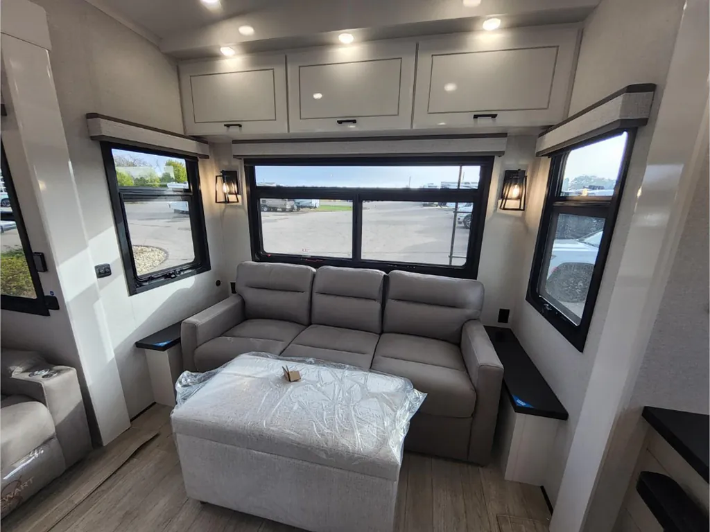 2026 Jayco Pinnacle 36FBTS, Photos photo 22