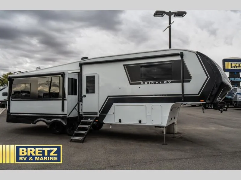 2026 Brinkley Model Z 3100 - Photo 3