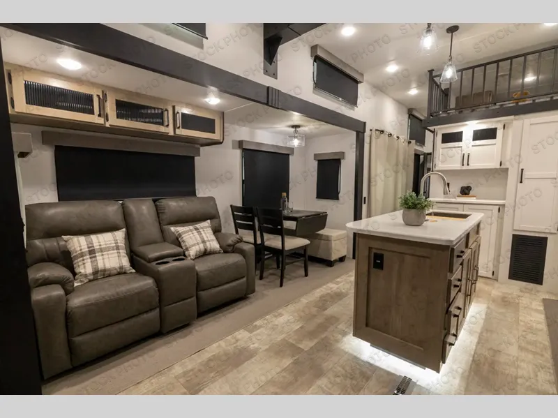 2025 Palomino Puma 402LFT - Photo 3