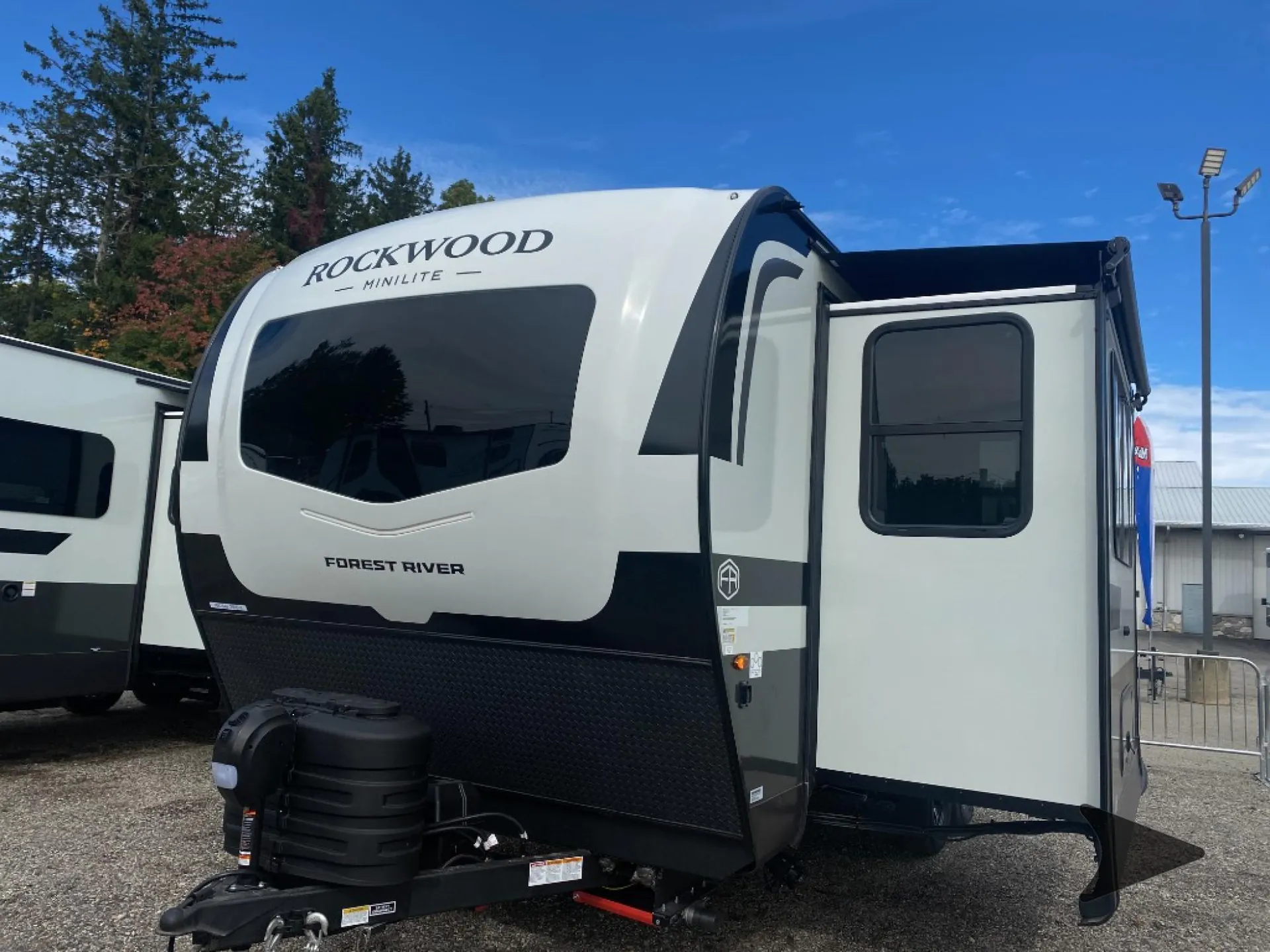 2027 Forest River Rockwood Mini Lite 2506FK - Photo 3