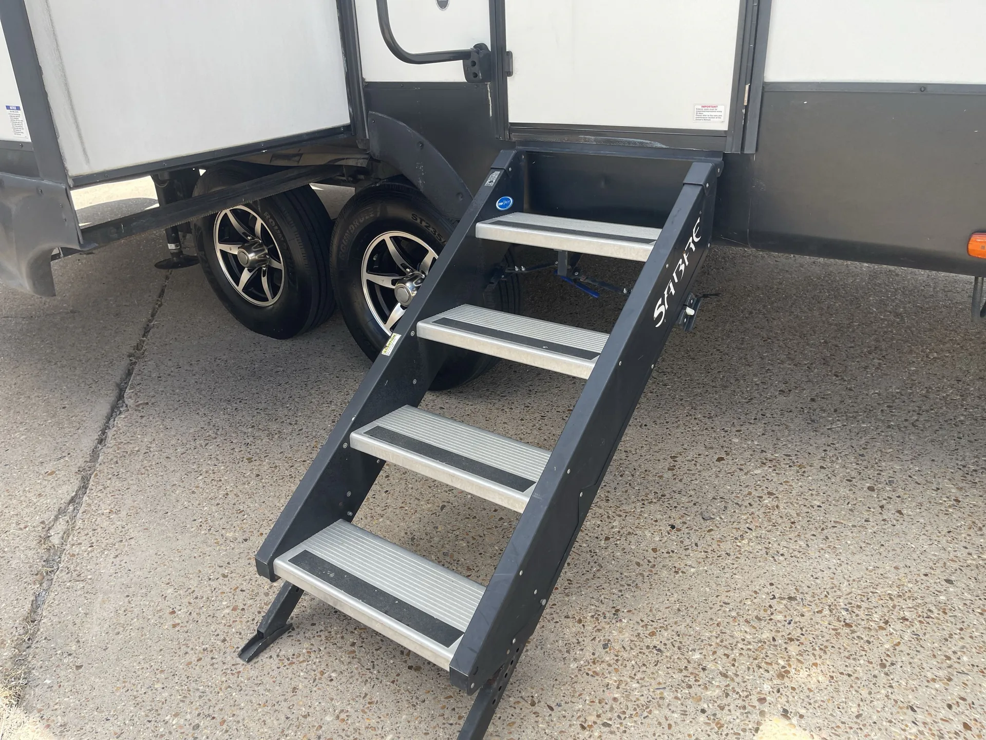 2019 Forest River Sabre 30RLT — living area main