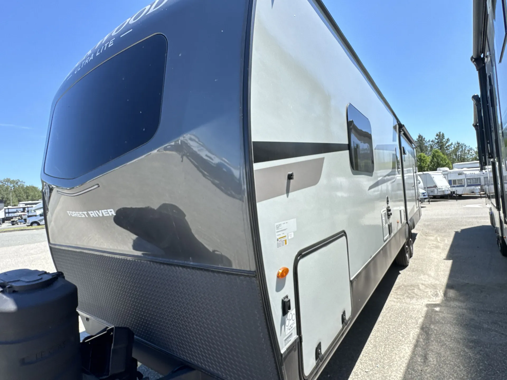 2026 Forest River Rockwood Ultra Lite 2906RL — off campside