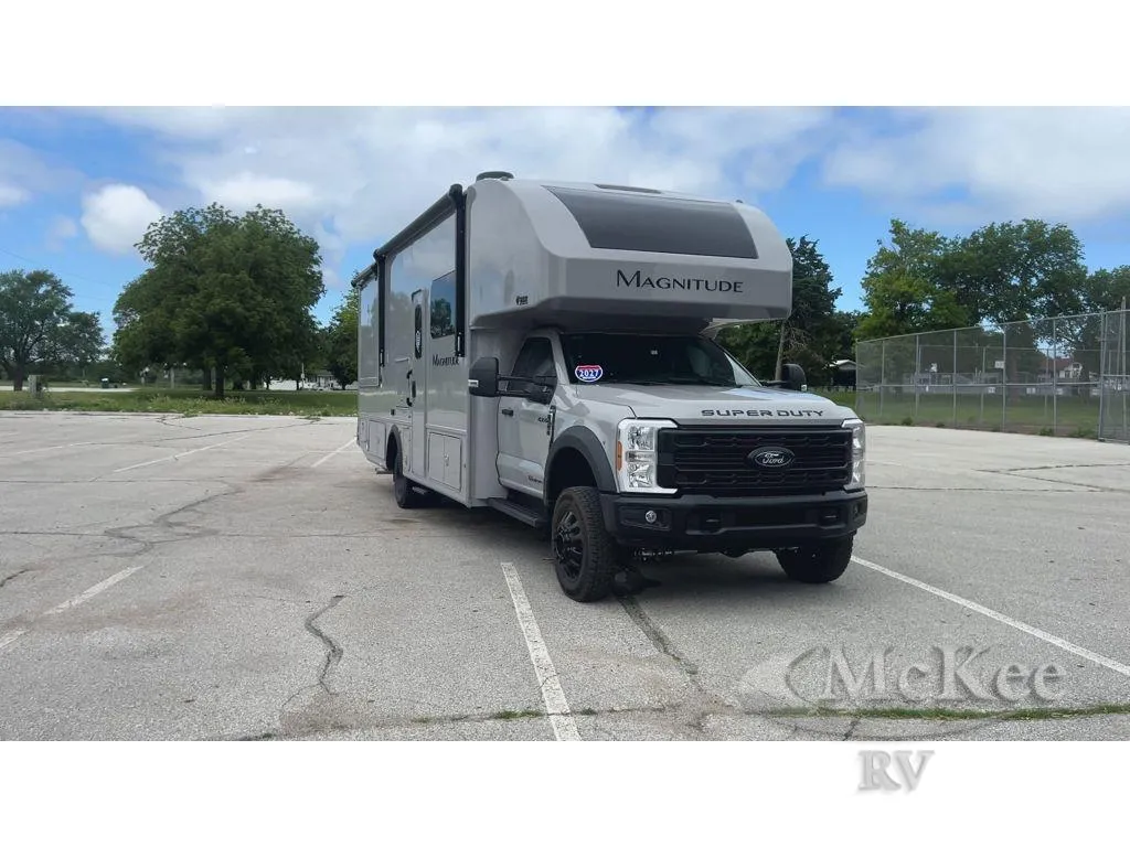 2027 Thor Motor Coach Magnitude GRAND X32 - Photo 3