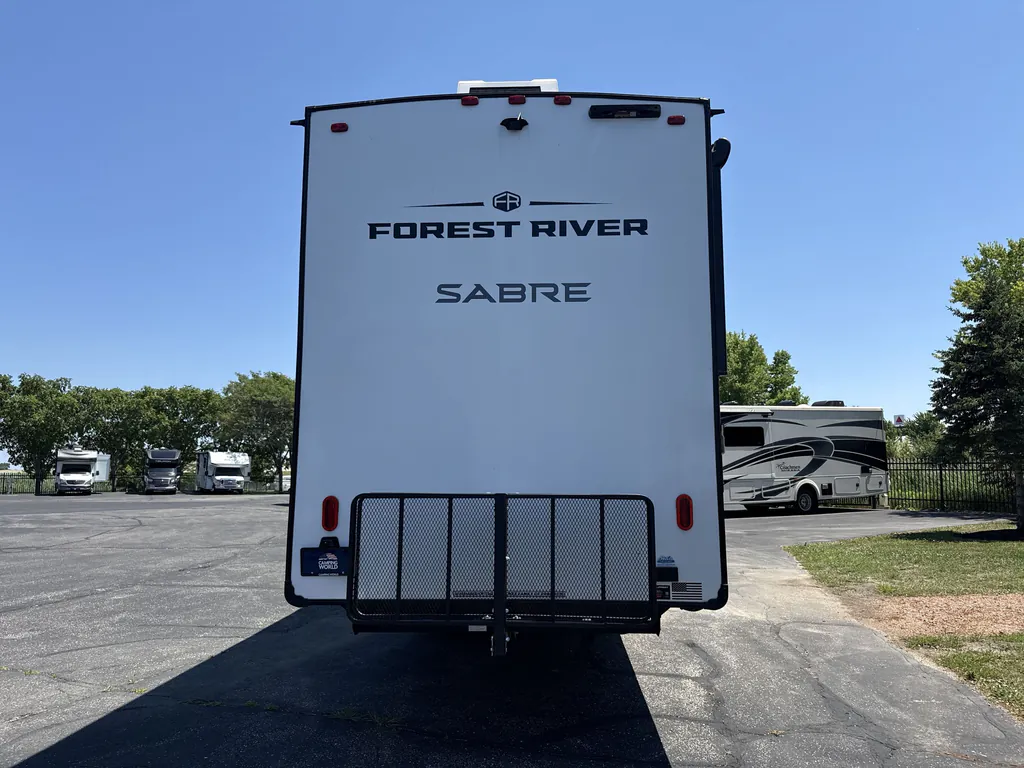 2025 Forest River Sabre 33RLP, Photos photo 7